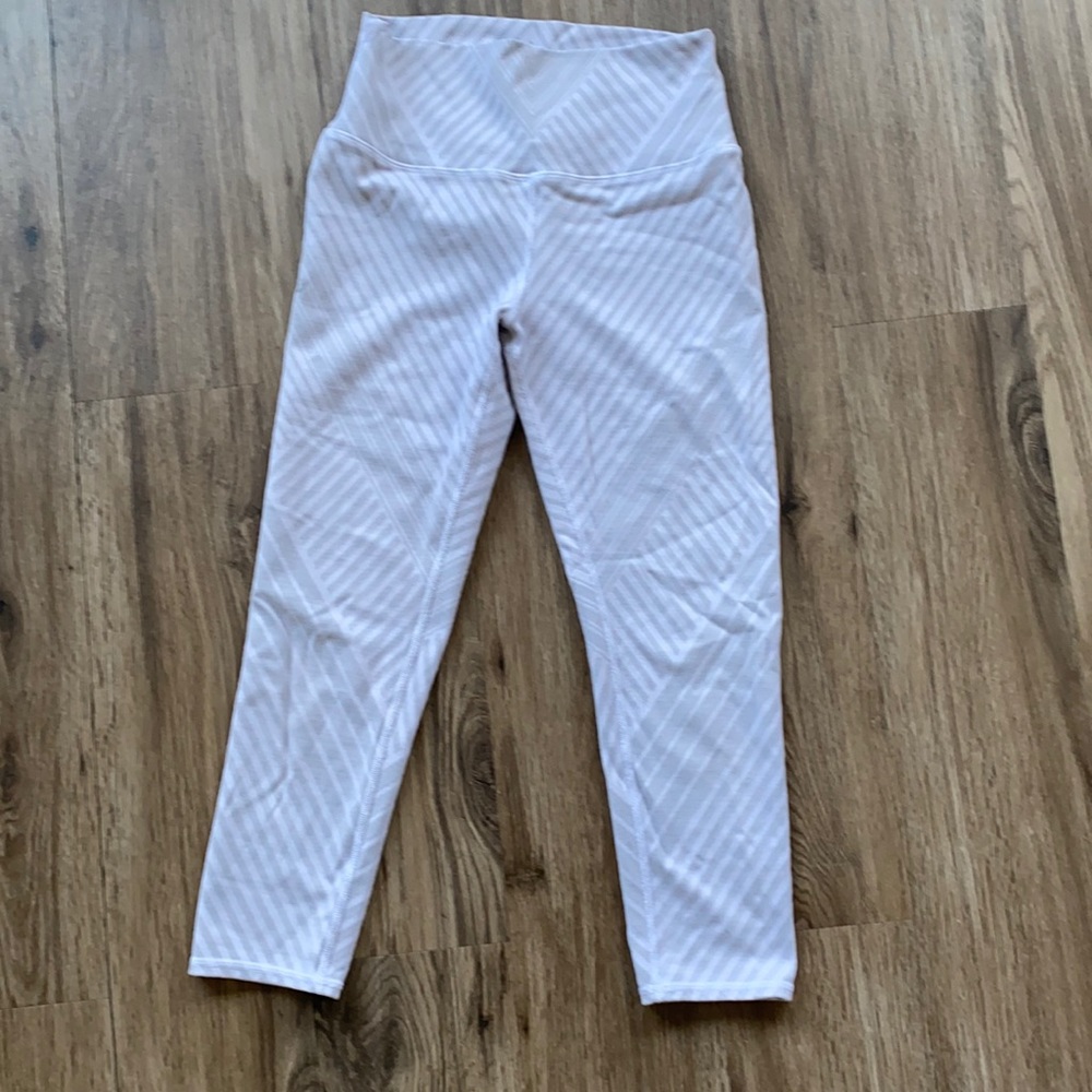 Alo Yoga - High-Waist Airbrush Capri - Engineered Print size M